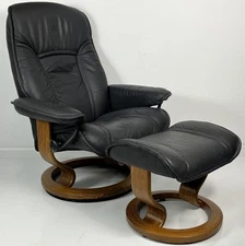 Ekornes Stressless Medium Governor Black Leather Swivel Recliner Chair Ottoman