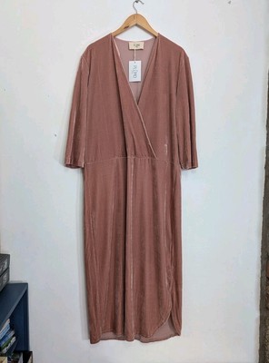 Plumo Studio Kleid Dusty Blush Pink Samtoptik Größe XL Extra Large neu mit Etikett 