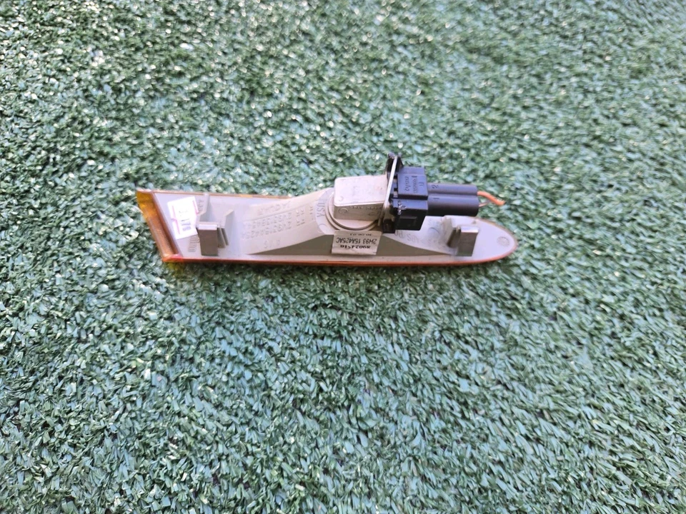 Luz de señalización izquierda parachoques delantero izquierdo Jaguar XJ8 VDP XJR 2004-2007 2W9315A425AC OEM Foto 4 de 4