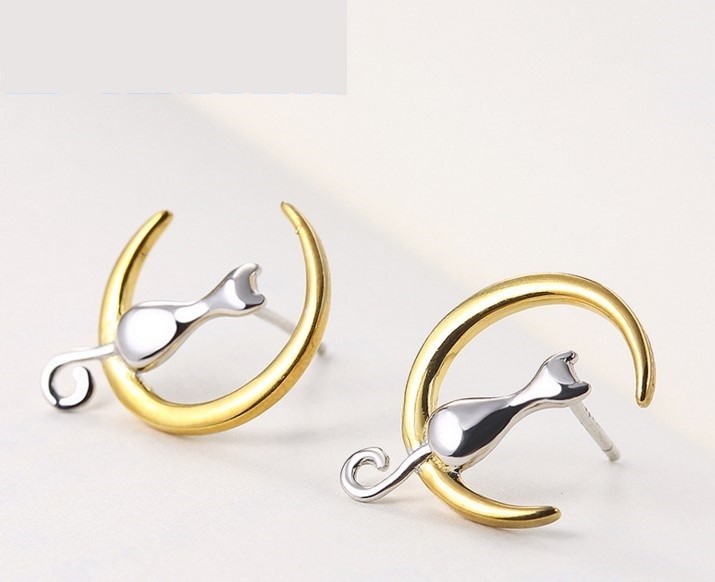 Gold-tone 925 Sterling Silver Cat Kitten on The Moon Stud Earrings Gift Box S11A