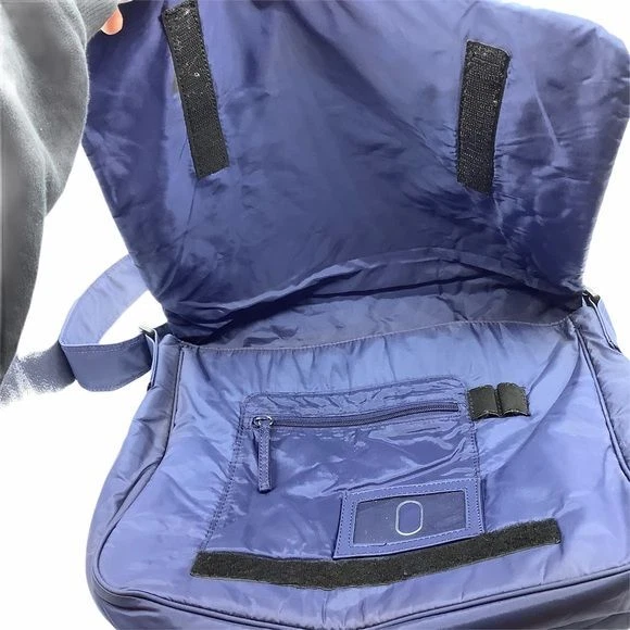 Bolso Mensajero Laptop Azul Acolchado Bordado Búho Logo Correa Ajustable Foto 4 de 4