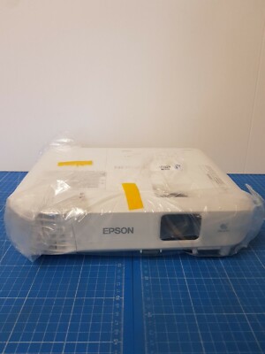 Epson V11H971220 / VS260 3LCD XGA Projector UR