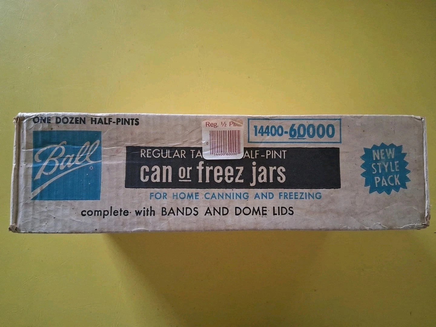 NOS Vintage Ball Glass Mason Jars 8oz With Lids - Reg Mouth Half Pint - 12 Pk