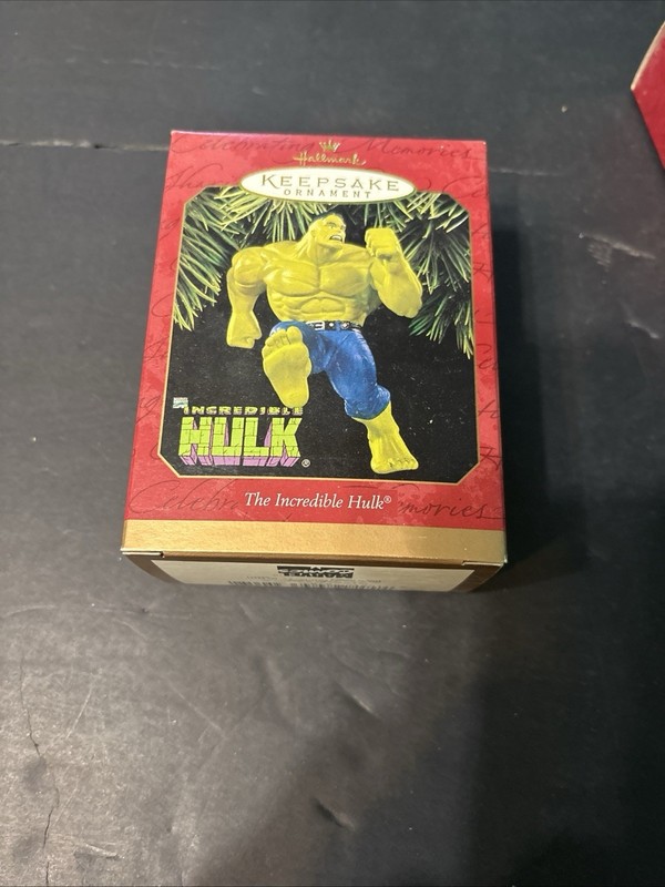 Hallmark Vintage 1997 The Incredible Hulk Keepsake Ornament - Marvel Comics