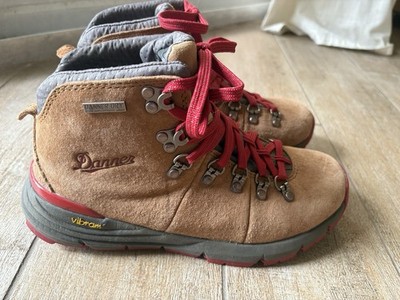 Danner Mountain 600 4.5  Brown Red Waterproof Suede Hiking Boot Women s Size 7