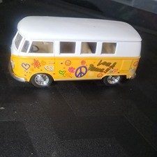 5" Kinsmart 1962 Volkswagen Classical Bus w/Decal 1:32 Diecast Love Peace Yellow