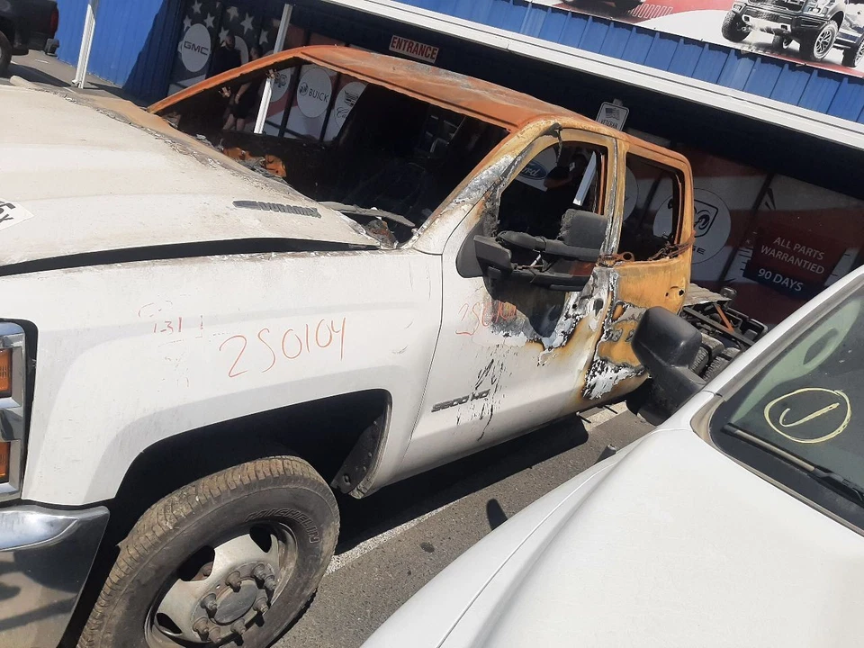 2017-2019 GMC SIERRA 3500 拾音器前托架轴 3.73 比例 OPT GT4 84709304 — 第 4/4 张图片