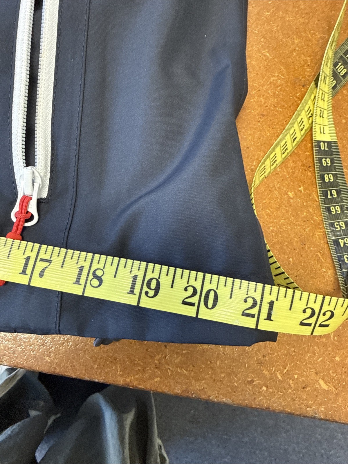 HELly-HANSEN CREW INSULATOR JACKET LIGHTWEIGHT SA… - image 18