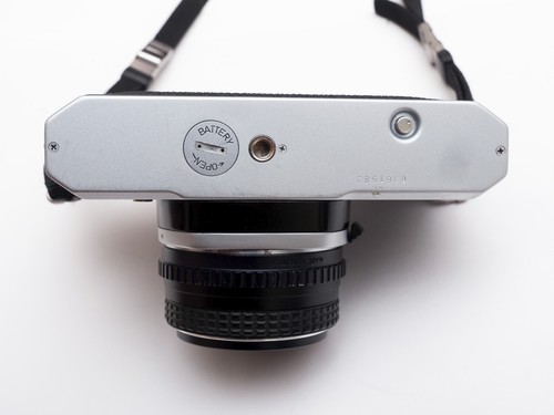 CLAed/Resealed! Asahi Pentax K1000 35mm SLR Camera w/50mm f/2 Lens w/ flash - Picture 5 of 9