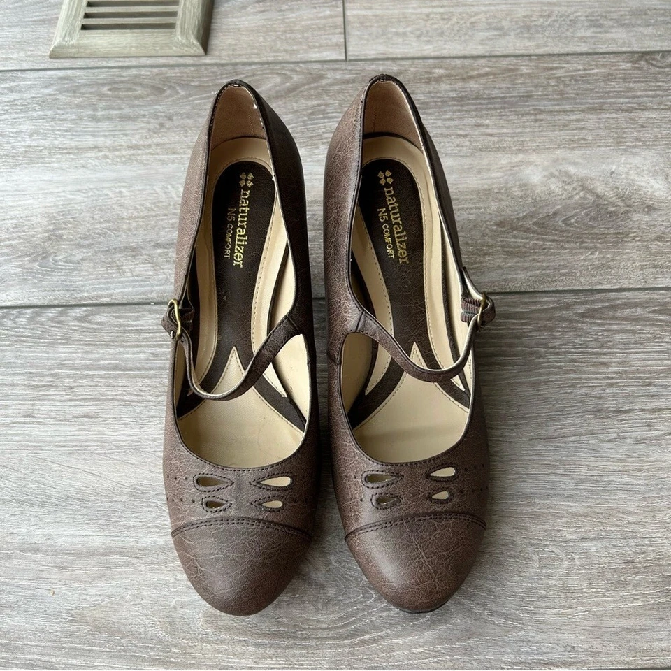 Women's Naturalizer N5 Comfort Basma Mary Jane Pumps Size 9 - Image 3 of 4