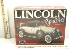 MPC 1:25 1927 Lincoln Roadster Sportster Locke Body Plastic Model Kit #8201 NIB 