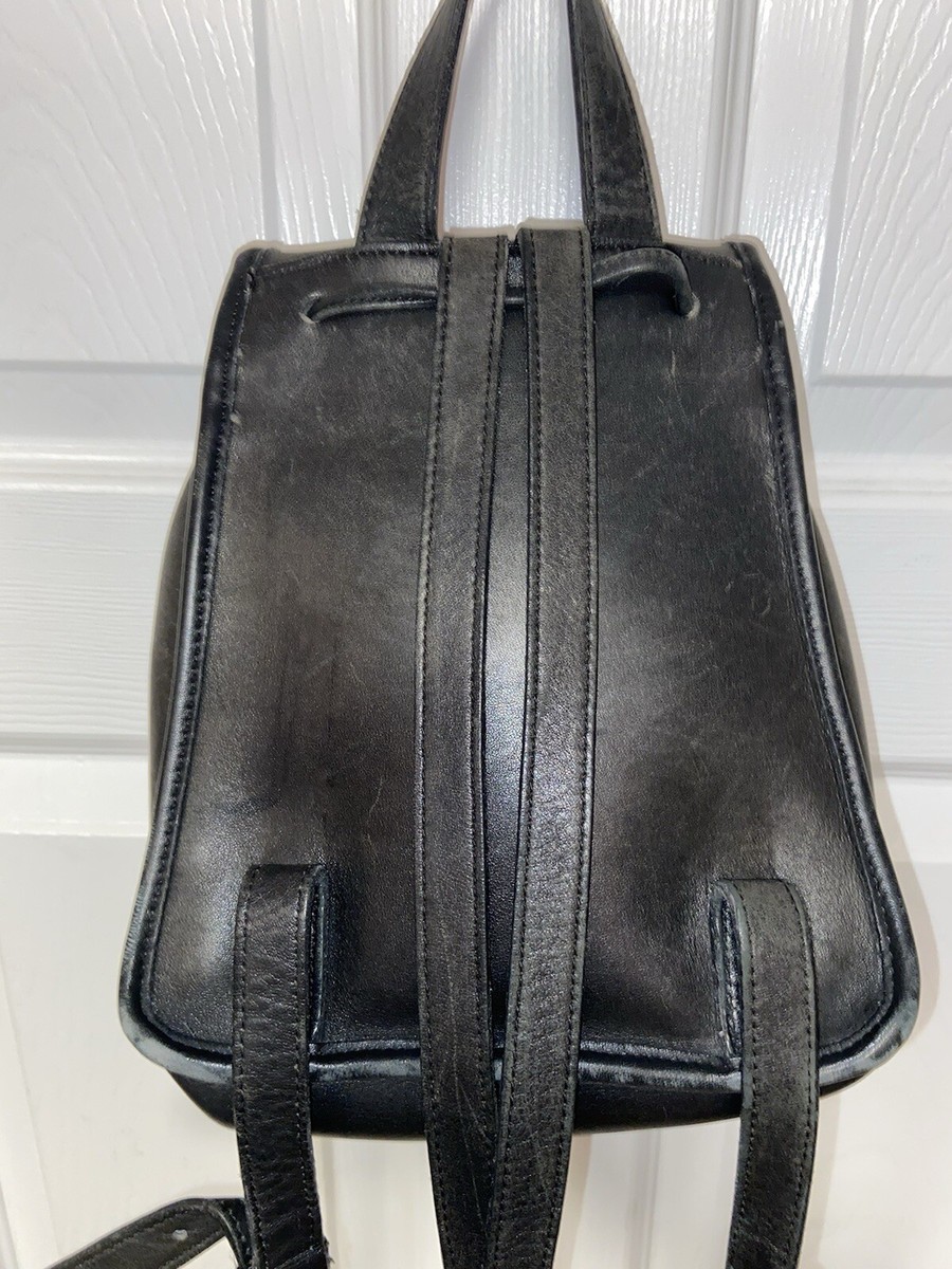 Vintage Coach Black Leather Backpack Brass Gold Hardware  display picture 2