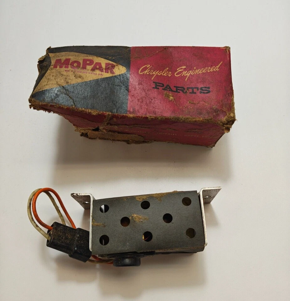 Dodge Chrysler 1960-1967 unidad de potencia de luz de tablero electro luminiscente 2196314 nuevo en stock Foto 3 de 4