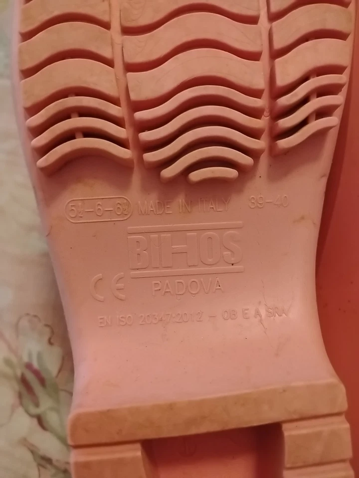 Tamancos Calzuro BiHos Classic borracha autoclavável sem furos rosa tamanho 5.5-6.5 - Imagem 4 de 4