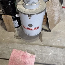 Pullman Holt ￼ House Wall Mounted Vacuum Cleaner