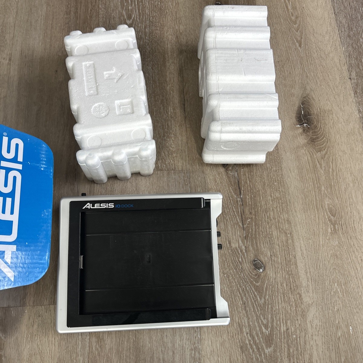 DTM・DAW ALESIS io DOCK PRO AUDIO DOCK for iPad Alesis iO Dock Pro Audio Dock for Ipad | eBay