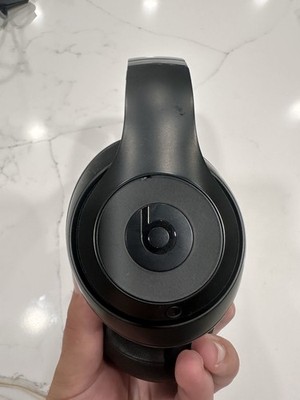 Beats Studio 3 Wireless Bluetooth Headphones with Case No Cable! Working Amazing