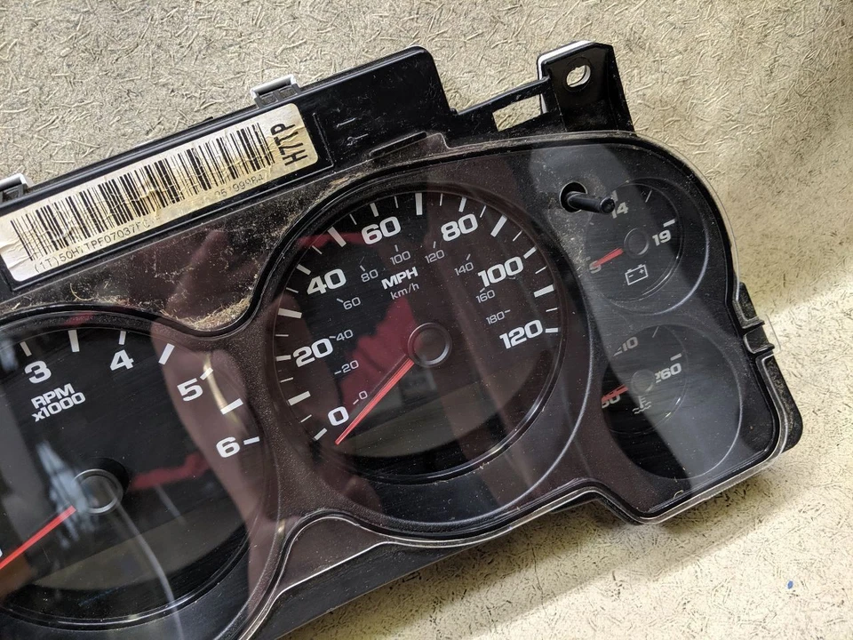 Speedometer Instrument Cluster 25799984 Fits 07-14 CHEVROLET SILVERADO PICKUP - Image 3 of 4