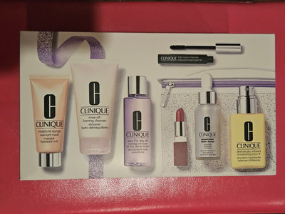 Clinique Fan Favourites Blockbuster Moisturizer Kit 7 Pcs Set~ NEW in Box