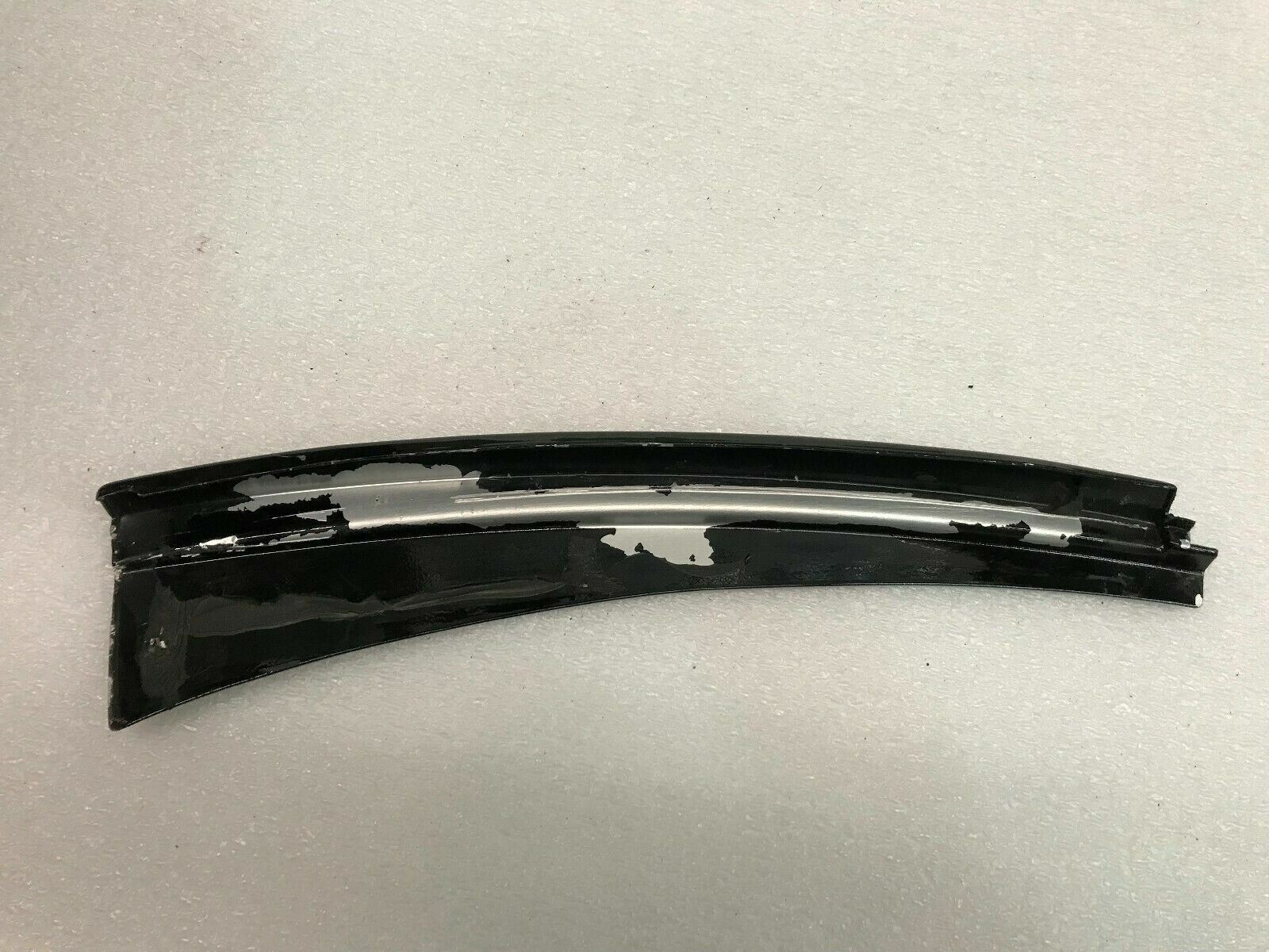 LAMBORGHINI MURCIELAGO DRIVER LEFT SIDE QUARTER GLASS MOLDING OEM 418845145