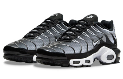 Nike Air Max Plus Black Metallic Silver 2022 - DM0032-003 | eBay