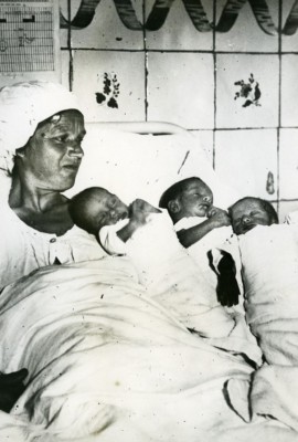 Spanien Madrid Triplett Babys Geburt Mutter Krankenhaus altes Foto 1936