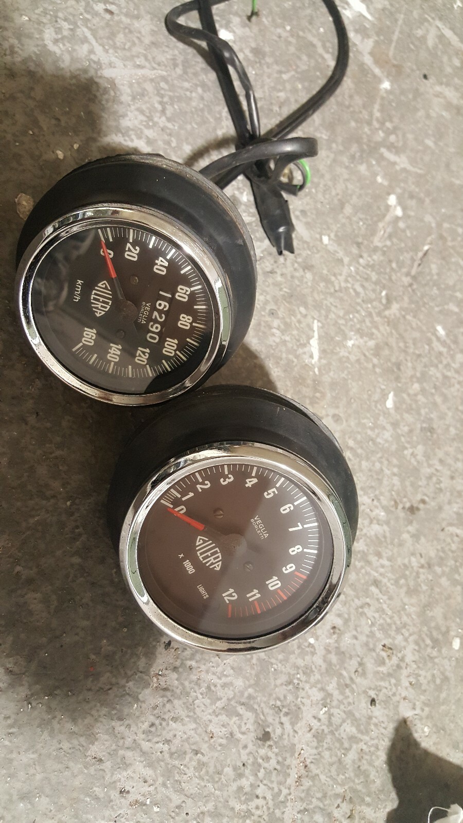 Foto 1 di 10