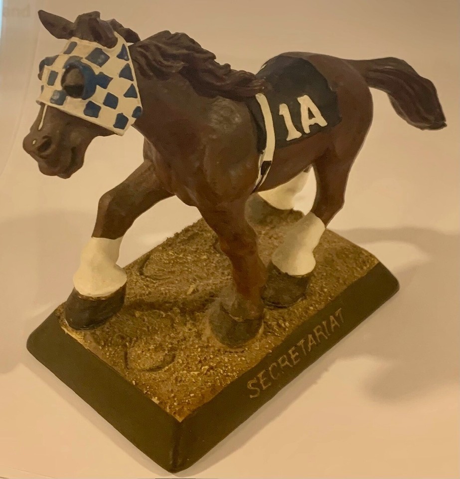 SECRETARIAT (KENTUCKY DERBY & TRIPLE CROWN WINNER) BOBBLEHEAD MINT