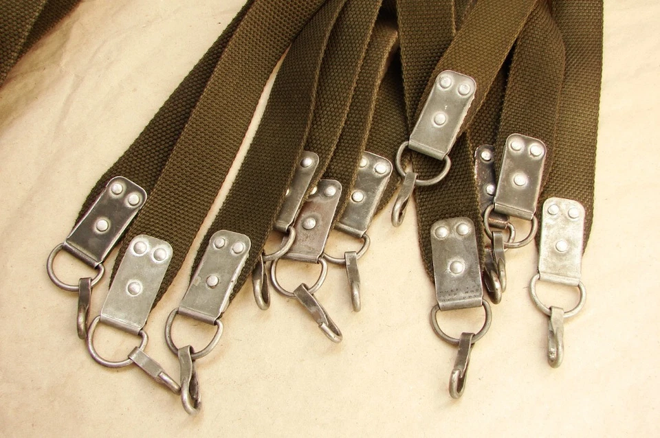 GENUINE POLISH ARMY MILITARY SLING FOR RIFLE GUN  BELT STRAP-USED. - Image 2 of 4