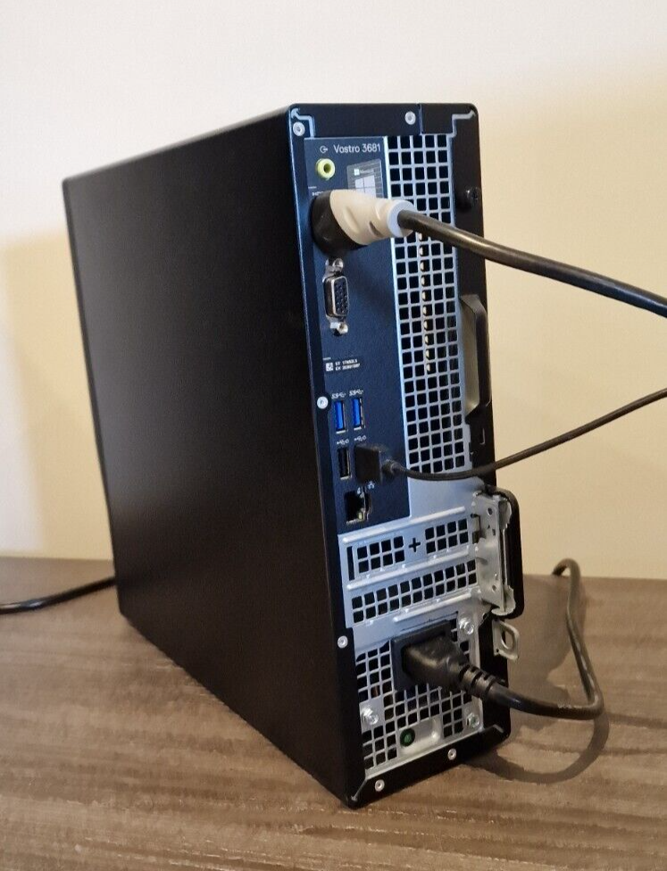 Dell Vostro 3681 SFF Core i3-10105 3.70GHz 8GB RAM 256GB SSD