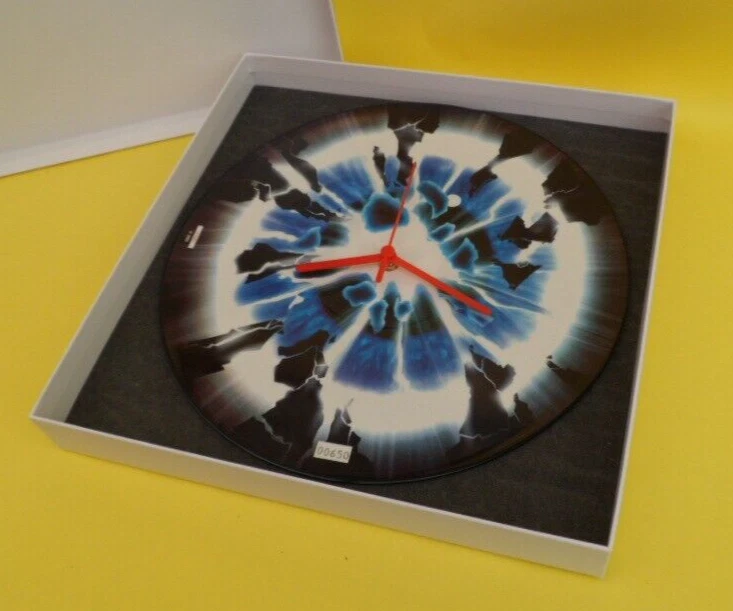 DEF LEPPARD CLOCK Upcycled Vinyl Record Picture Disc LEPX 9 SN12P56  12" wall - Image 4 of 4