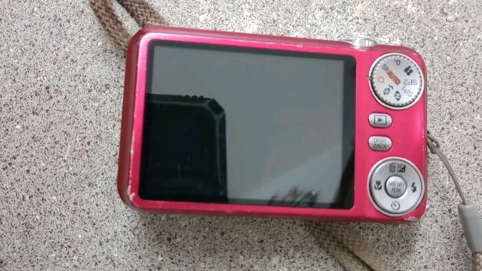 Fujifilm FinePix JX530 Red 14MP Digital Camera Battery Tested Working Compact, photo 3 of 5