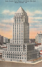 Dade County Court House And City Hall Miami Florida Vintage souvenir Postcard