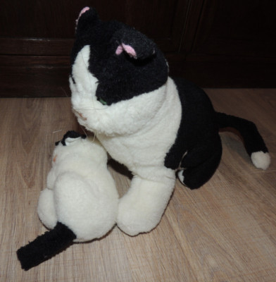 Schwarz-Weiß  Katze mit ein Kitten-heunec-30x27cm+16cm