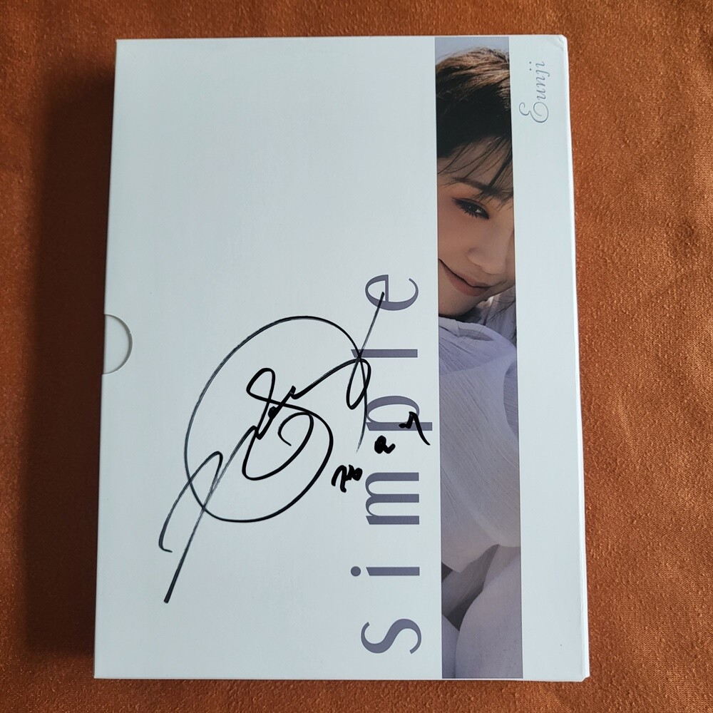 APINK Jung Eun Ji CD SIMPLE Autographed & SIGNED PHOTO COLLECTION
