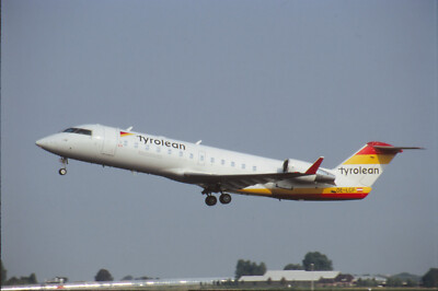 Dia OE-LCP Bombardier CRJ-200LR (CL-600-2B19) Tyrolean 35mm ungerahmt O166-4-1