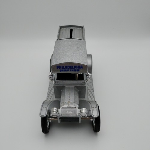 Ertl Philadelphia Cream Cheese Truck Bank 1913 Model T Van Delivery Truck Metal - Picture 3 of 8
