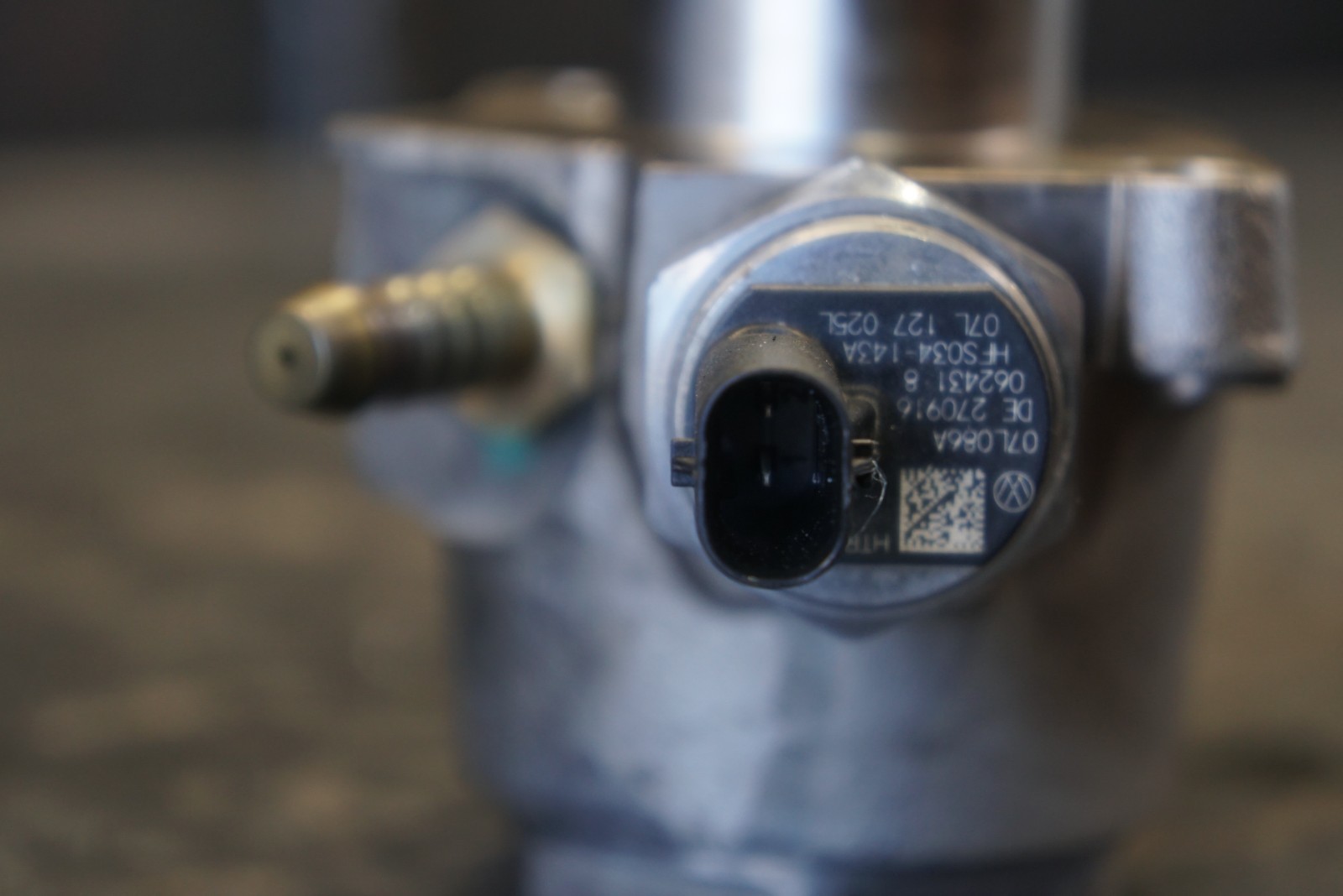Audi R8 2017-2023 Rear High pressure fuel pump