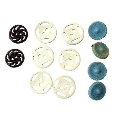 Sets of Vintage Plastic Buttons Retro Vintage Sewing Supplies Blue Daisy Brown