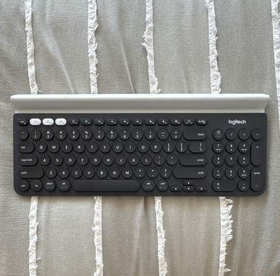 Logitech K780 Compact Bluetooth Multi-Device Keyboard QWERTY English Black/White