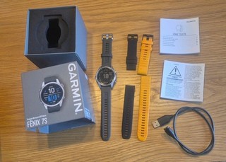 Garmin Fenix 7S Premium Multisport GPS Watch 42mm standard black orig packaging