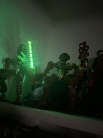 LEGO BIONICLE Lot 11 Figures Inika Berraki Piraka Toa Nuva Complete w/ Manuals