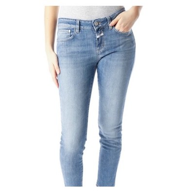 Closed Baker Slim Fit Light Blue Mid Rise Crop Jeans. Size 32. MSRP $380 