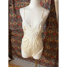 Vintage Fredericks of Hollywood Ivory Lace Teddy Bodysuit Lingerie Medium
