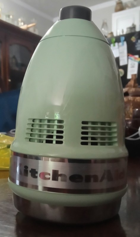 NWB PISTACHIO GREEN KitchenAid Kitchen Aid Ultra Power 9-Speed Hand Mixer 