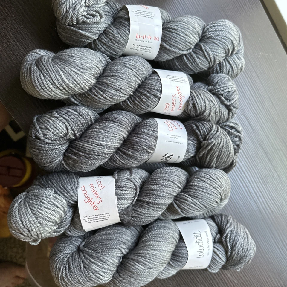 Lolodidit Simple Worsted 100% SW Merino Lot Of 10 Skeins - Image 4 of 4