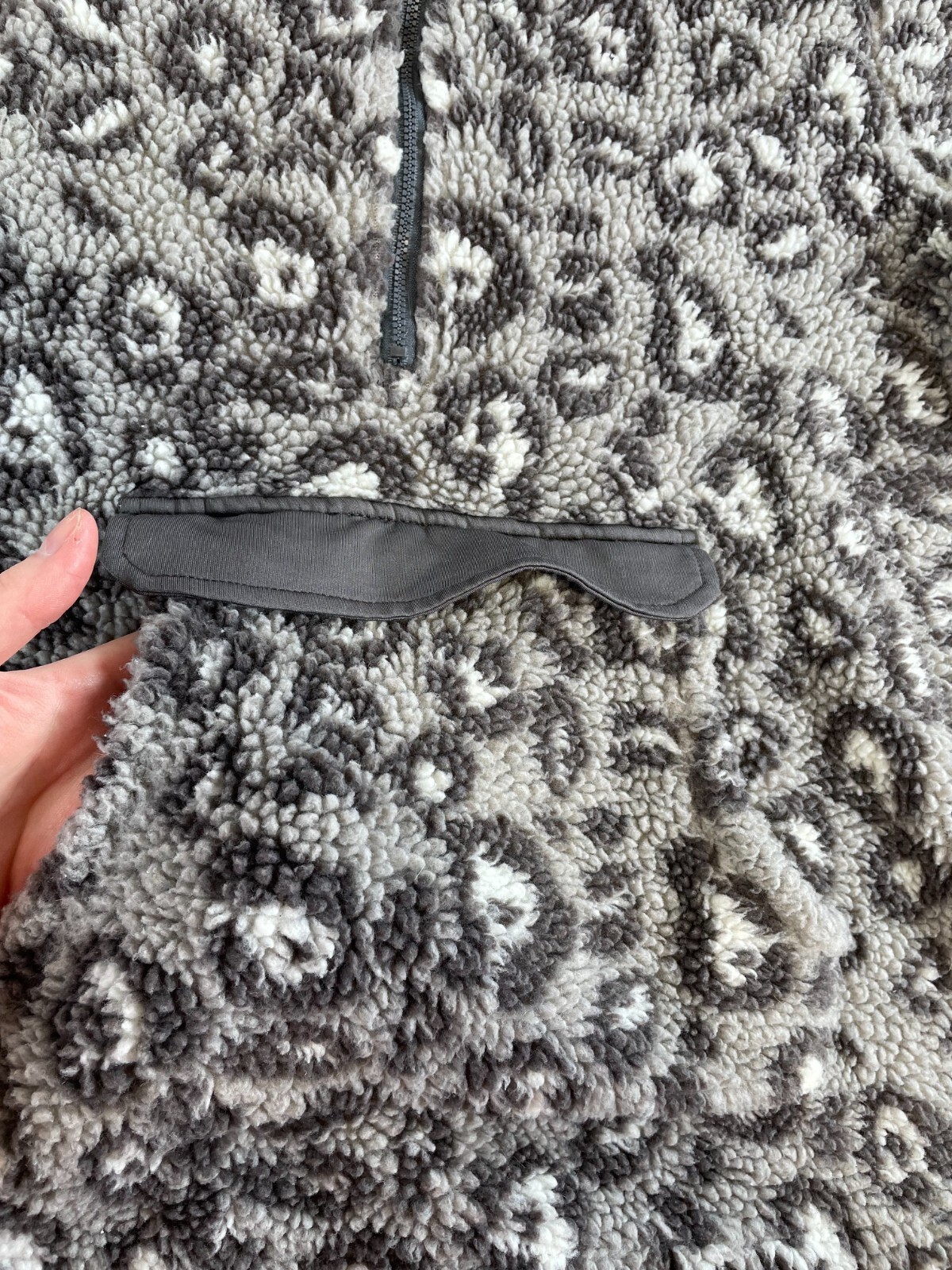 Crazy Train Snow Pullover Gray Leopard Quarter Zi… - image 5