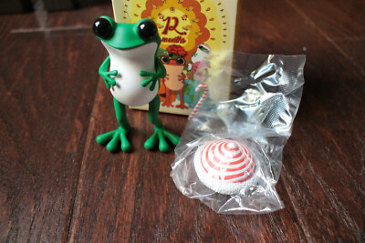 (December / Christmas) APO Frogs 12 Months by Twelvedot Vinyl Designer Art Toy