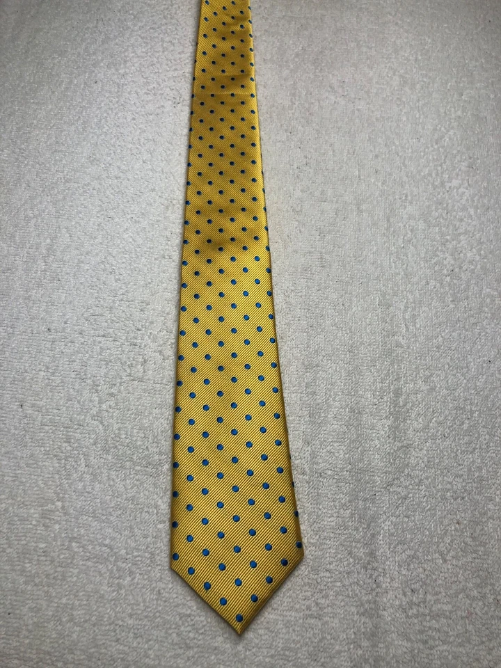 CLASS CLUB MENS TIE YELLOW WITH BLUE 2.75 X 51 NWT - Image 2 of 4