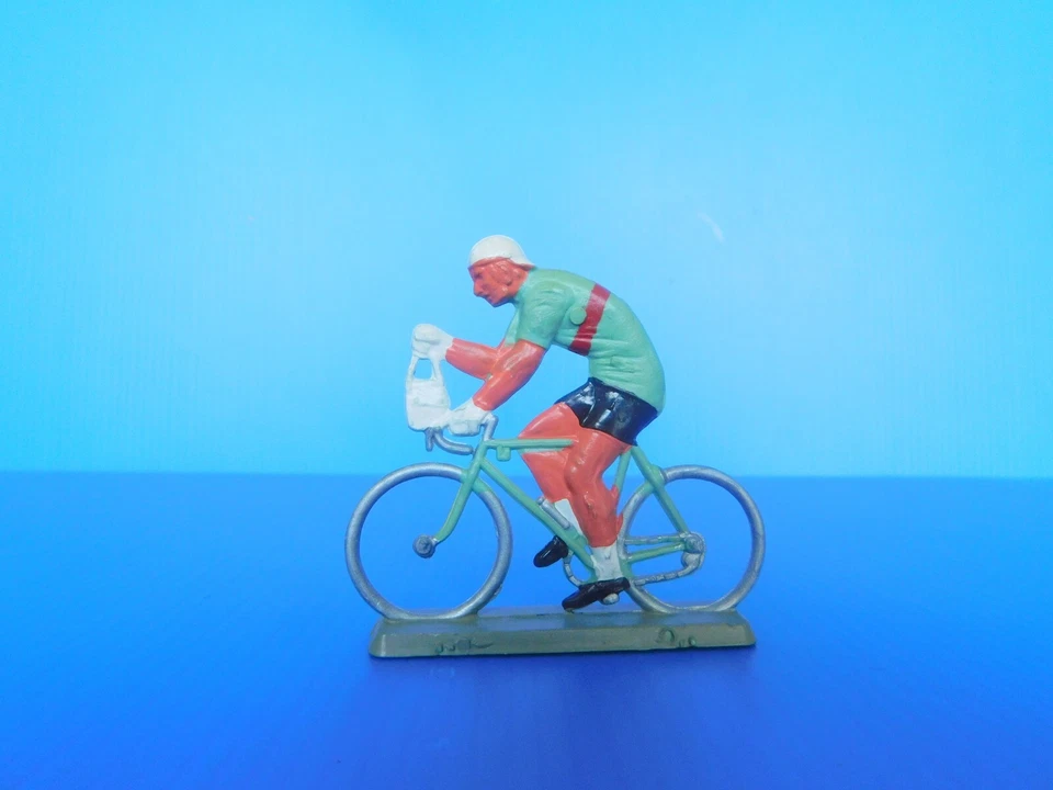 STARLUX /  LE MONDE CIVIL  / LE S COURSES CYCLISTES  :  COUREUR CYCLISTE - Photo 4/4